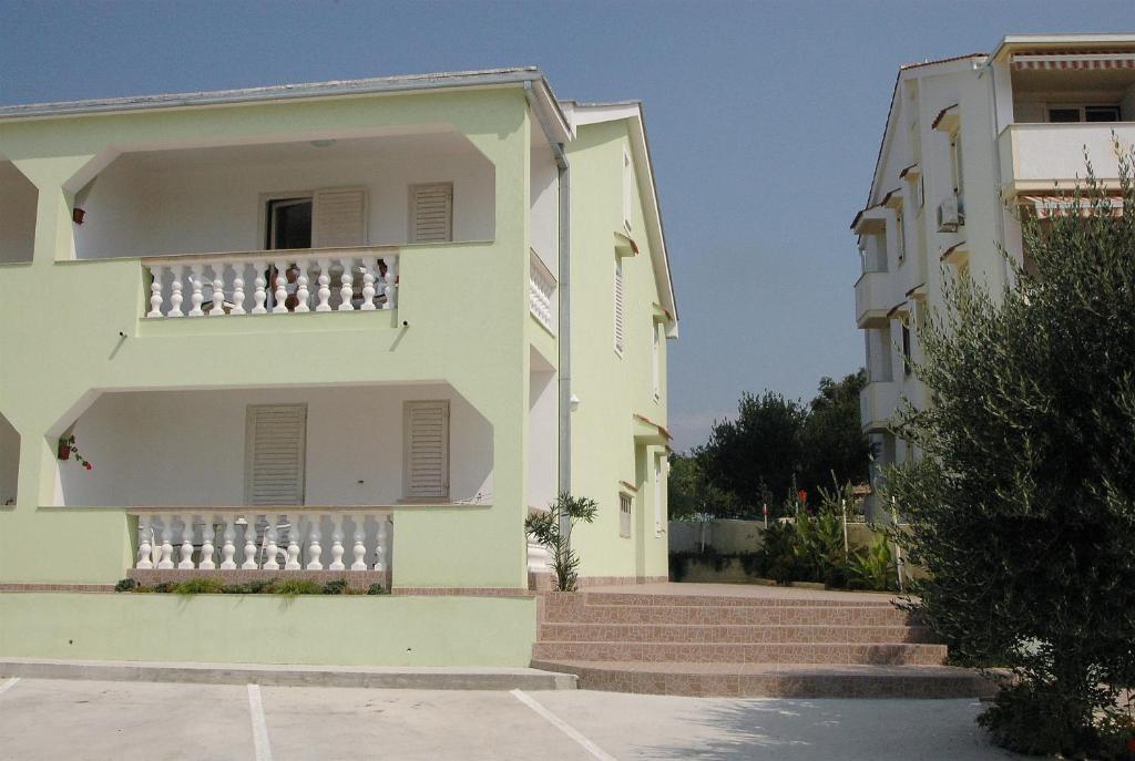 Apartments Svekric Novalja Bagian luar foto